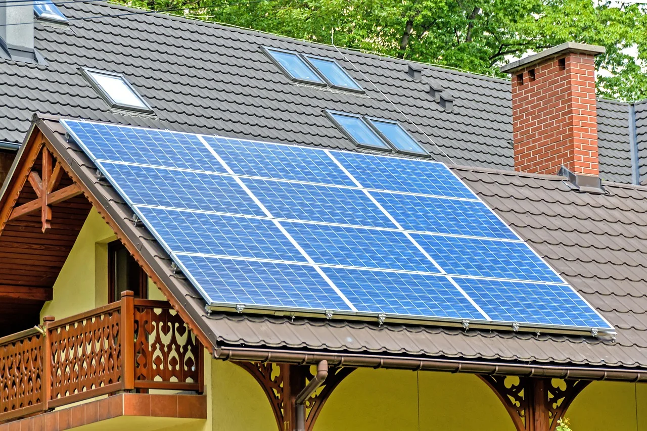 Cum devii prosumator în Slatina: pașii pentru instalarea panourilor fotovoltaice