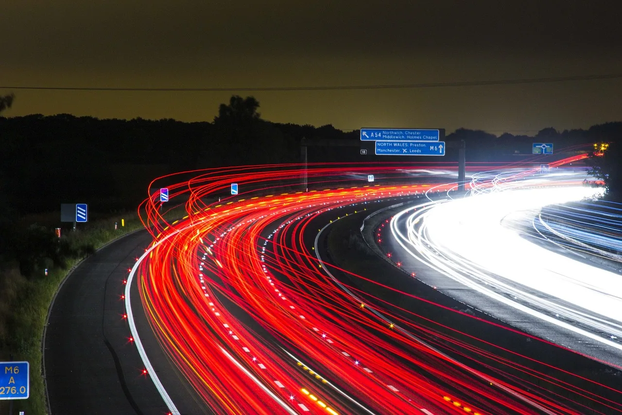 Întârzieri pe loturile 2 și 3 ale autostrăzii Sibiu-Pitești din cauza acordului de mediu